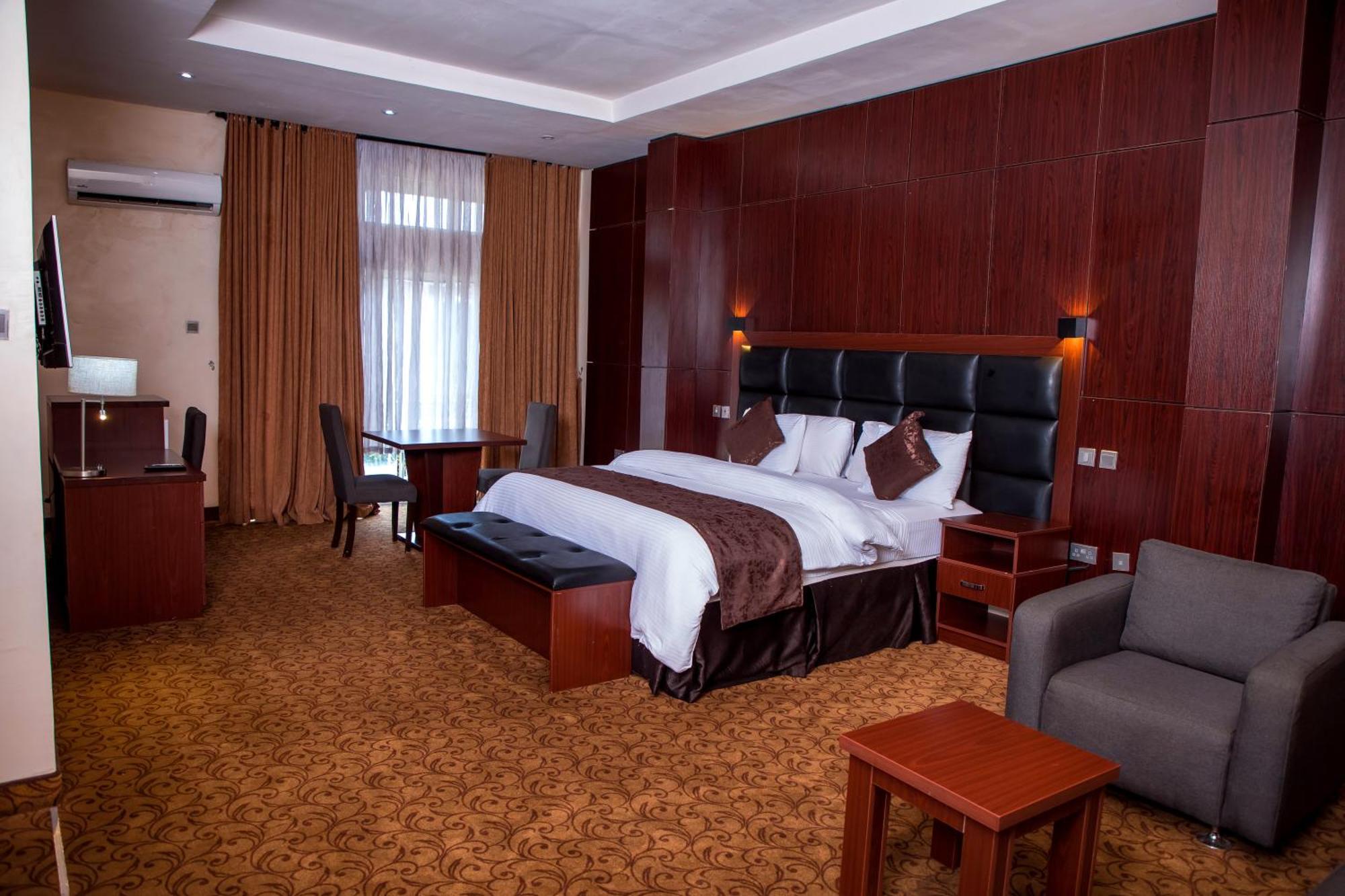 Best Western Plus Enugu Ngoại thất bức ảnh
