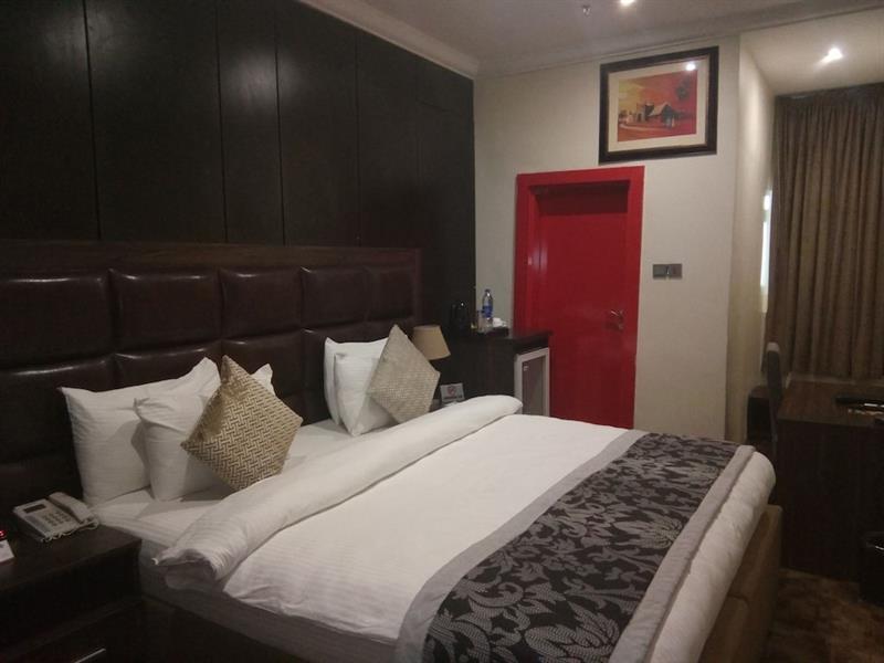Best Western Plus Enugu Ngoại thất bức ảnh